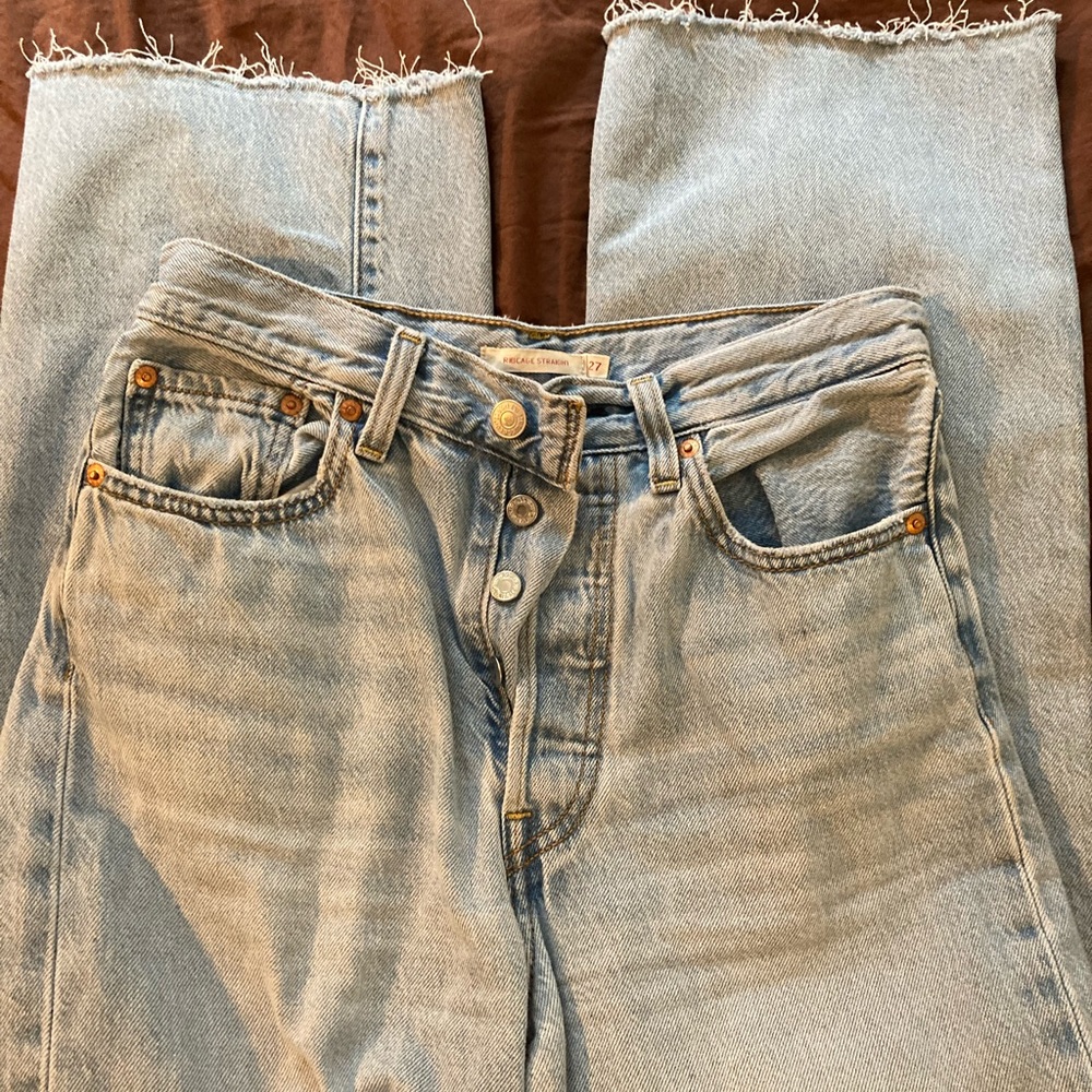 Ribcage Levis Size 27